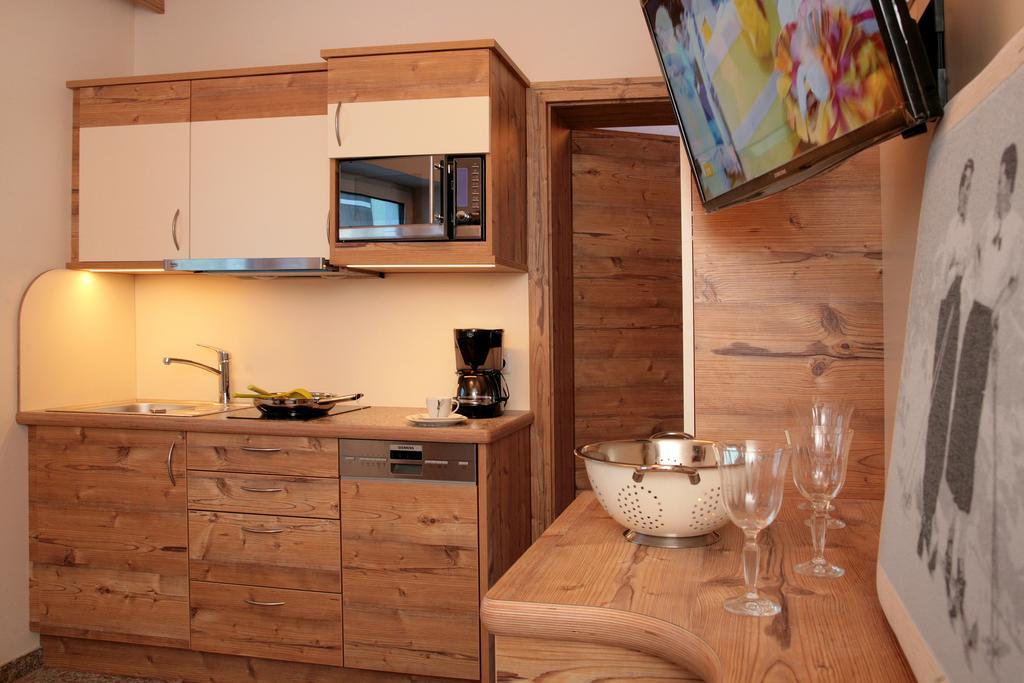 Intown Apartment Schmiede Заалбах-Хинтерглем Екстериор снимка