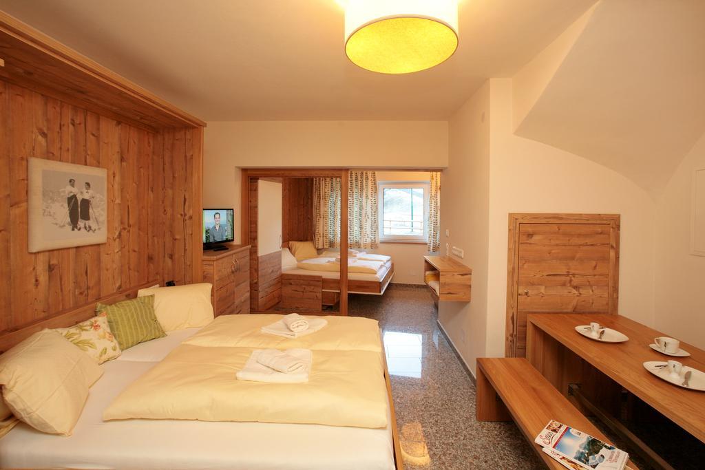 Intown Apartment Schmiede Заалбах-Хинтерглем Екстериор снимка