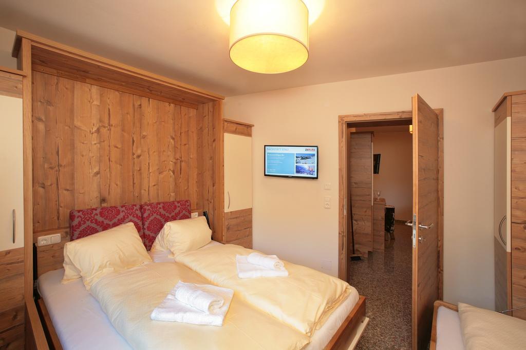 Intown Apartment Schmiede Заалбах-Хинтерглем Екстериор снимка
